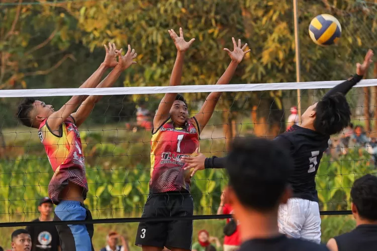Memahami Teknik Bola Voli Servis Atas - Cara Efektif Menang Di Lapangan