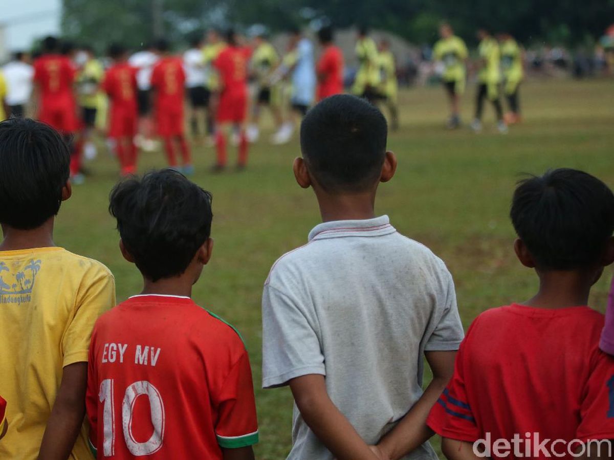 Waktu yang Digunakan dalam Pertandingan Sepak Bola adalah Kunci Kesuksesan Tim - Memahami Durasi dan Dinamika Permainan